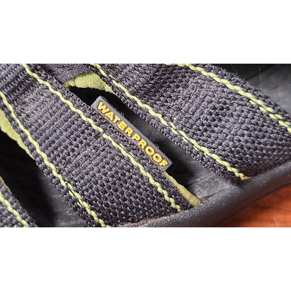 KEEN Sandals Newport H2 Youth Size 4 Waterproof Hiking Water Sport Green Kids - Picture 9 of 10